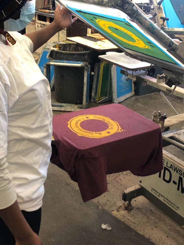 making shirt 